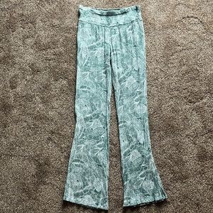 O’Neill size M pants